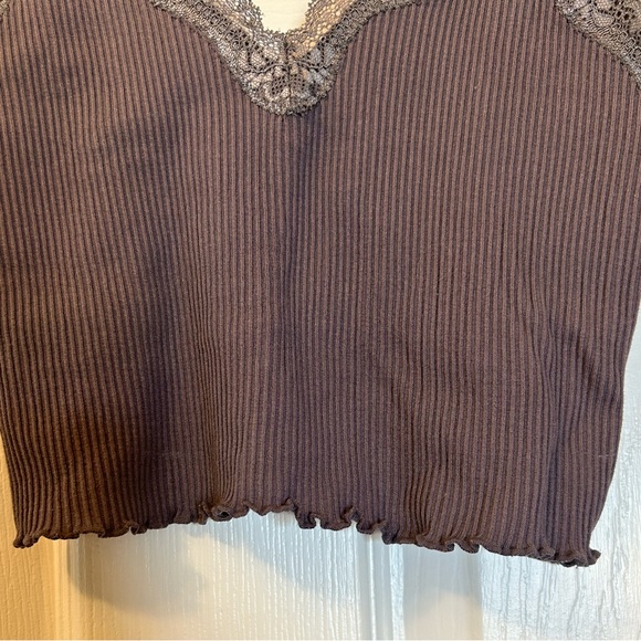 Forever 21 Dark Gray Seamless Lace Trim Camisole - Picture 3 of 5